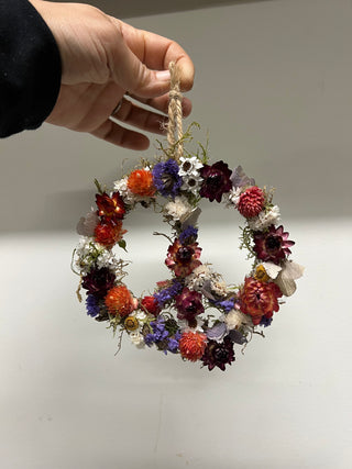 Dried Floral Peace Sign Workshop | January 12th