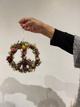 Dried Floral Peace Sign Workshop | January 12th